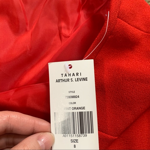 Tahari skirt NWT - Picture 3 of 3